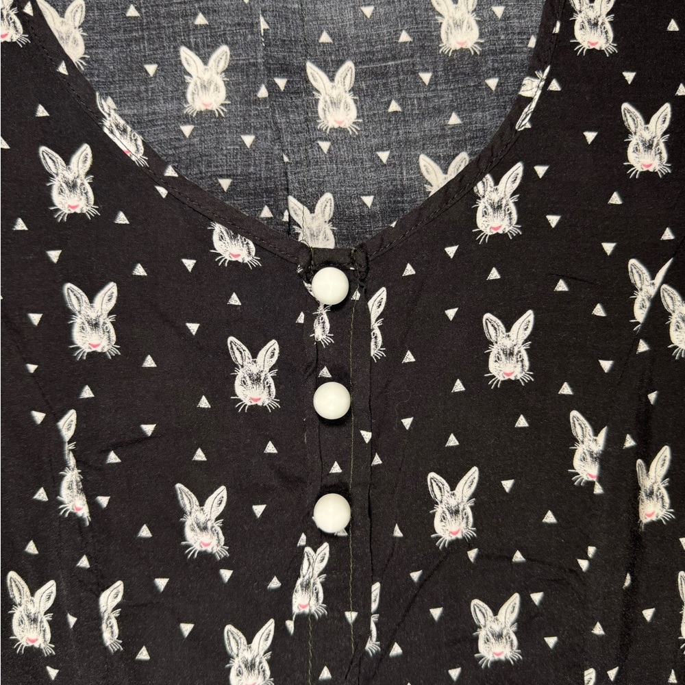 Torrid Black And White Bunny Head Polka Dot Tunic Top Retro Style Size 2/2X - Picture 5 of 12